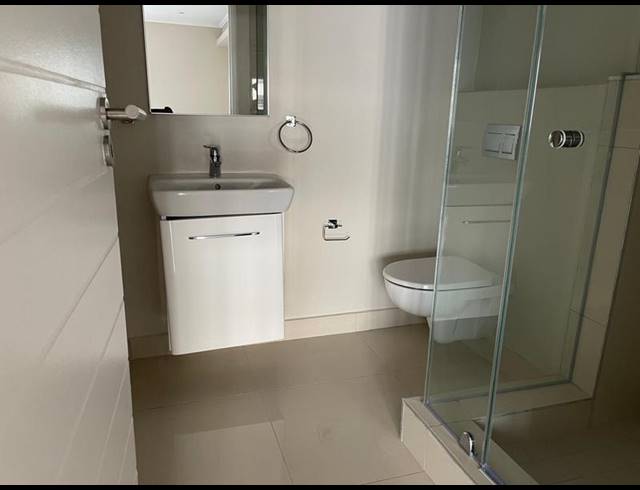 1 BEDROOM APARTMENT FOR SALE IN UMHLANGA RIDGE